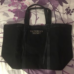 Victoria’s Secret Tote Bag 🌸
